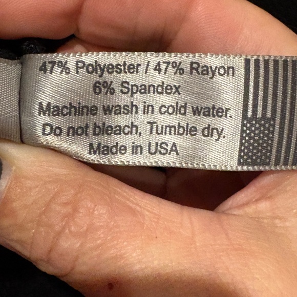 Go Couture Black V Neck Dolman Sleeve Pullover - NEW - Picture 9 of 10